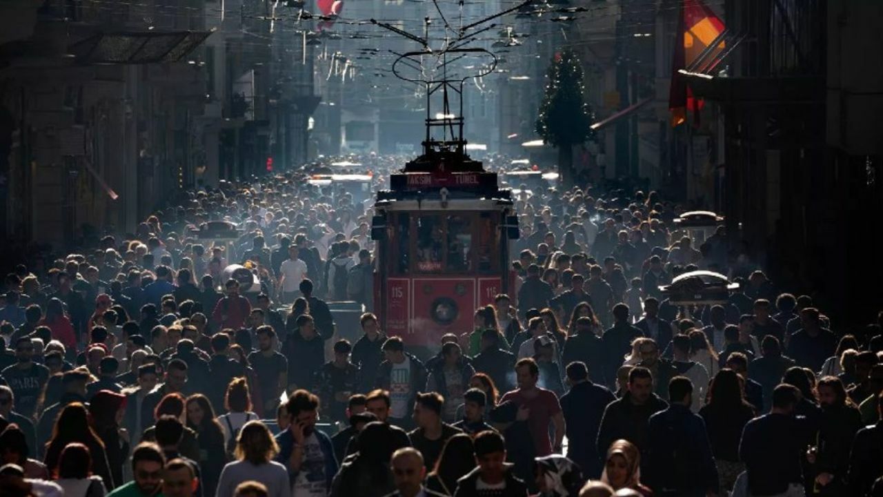İstanbul’da yaşama maliyeti katlandı! Masraflar 3 asgari ücreti geçti