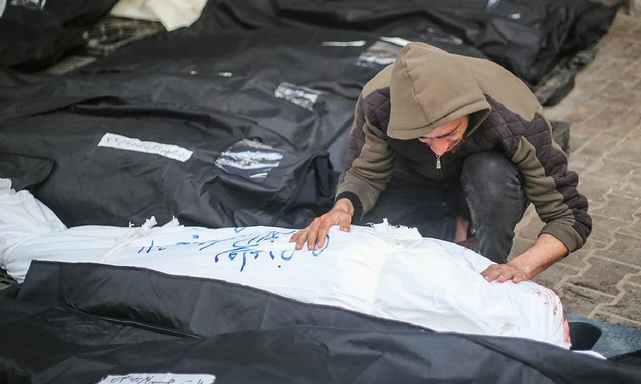 Trump lafı yine evirip çevirdi... İsrail'e ses çıkaramıyor!