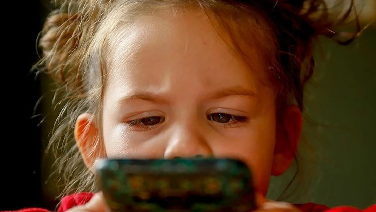 Z kuşağı için yeni 'salgın' tehlikesi! Uzmanlardan korkutan açıklama - 2. Resim