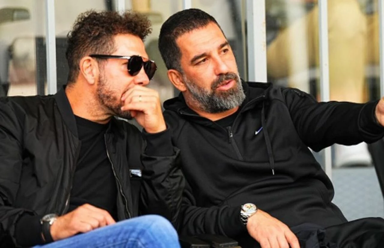 Arda Turan efsanesi olduğu kulübü açıkladı - 1. Resim