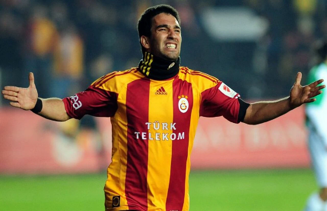 Arda Turan efsanesi olduğu kulübü açıkladı - 1. Resim