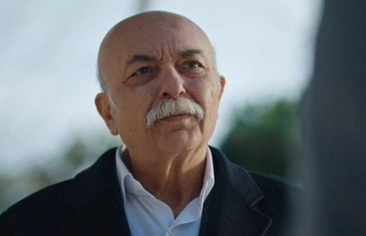 Kızılcık Şerbeti'nin efsanesi Settar Tanrıöğen'den bir kötü haber daha - 1. Resim