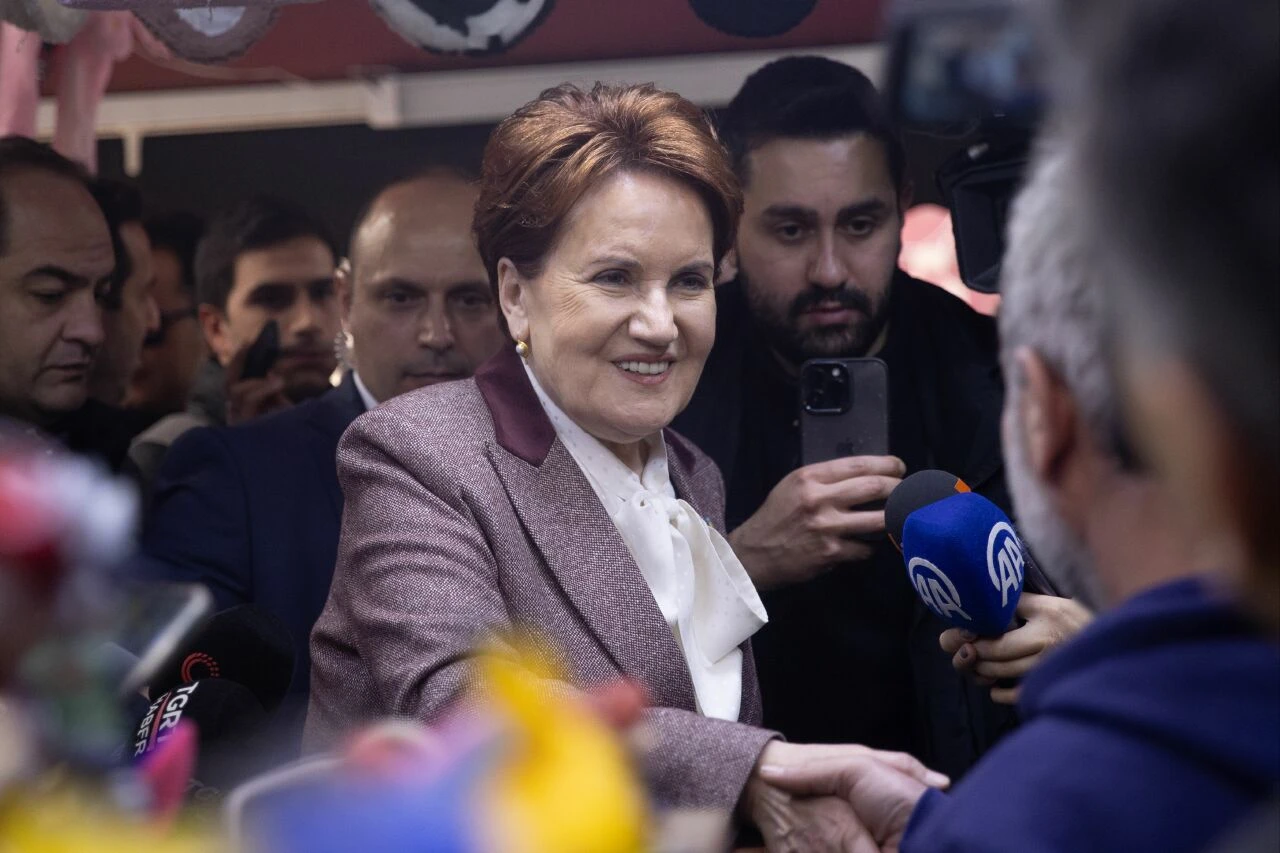 Meral Akşener'den Mansur Yavaş'a:  'Ya herrü ya merrü' diyemedi operasyon çekti - 2. Resim