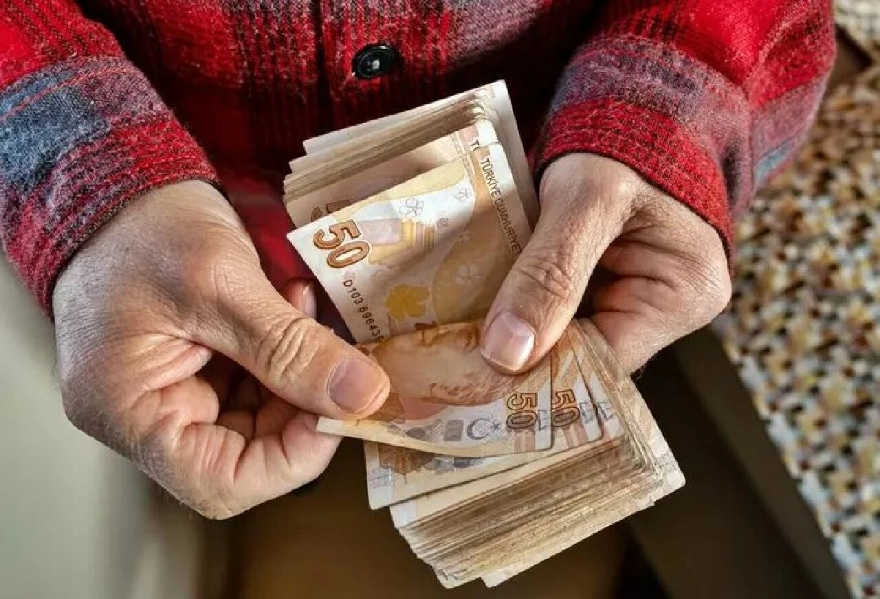Milyonlarca emekliye müjdeli haber: 7 büyük destek geliyor