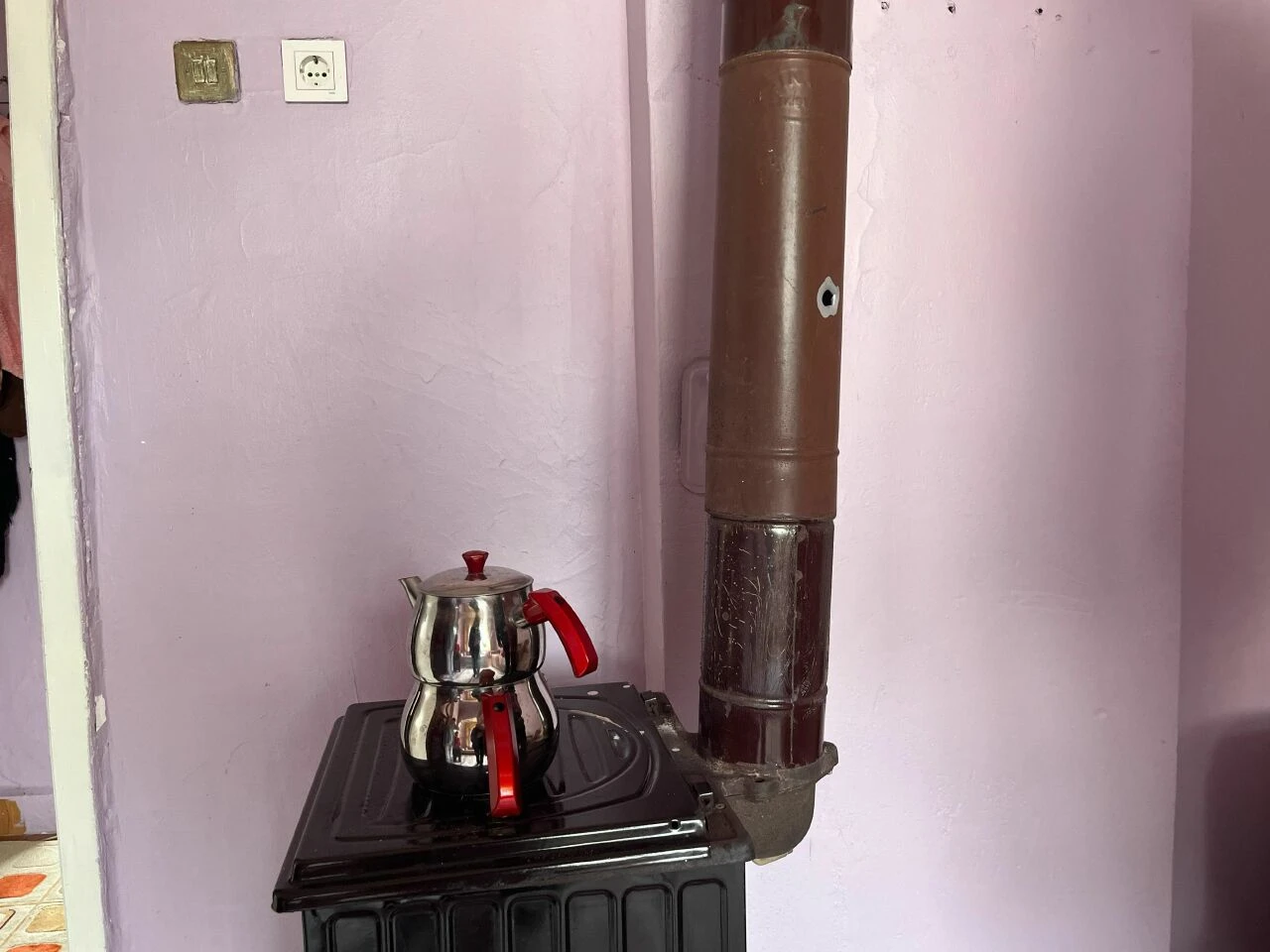 Oto galeriye kurşun yağmuru! Yan apartmandaki anne ve çocuğu dehşeti yaşadı - 2. Resim