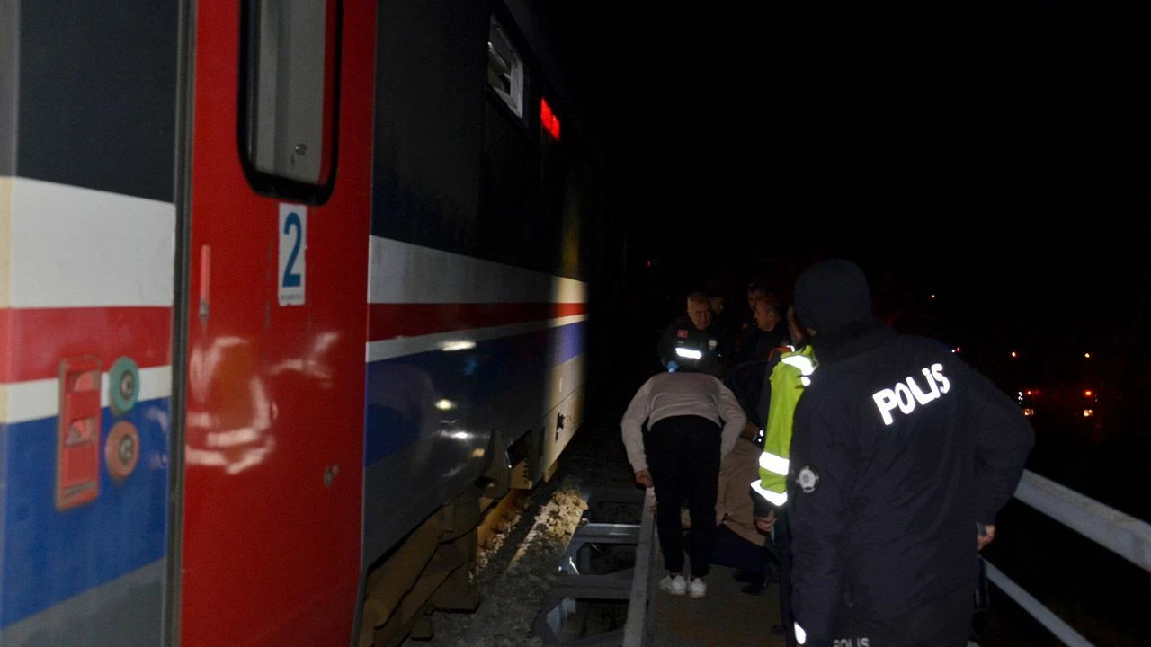 Aydın'da feci kaza! Trenin altında kalan kişi hayatını kaybetti 