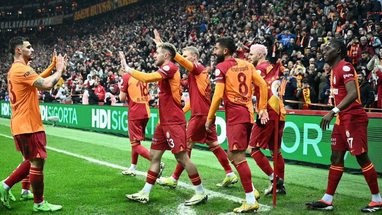 Galatasaray Rizespor ağlarına yarım düzine gol bıraktı