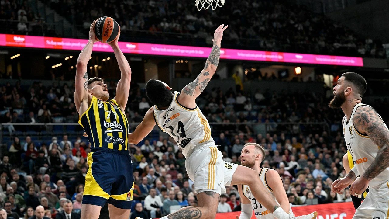 Fenerbahçe Beko Madrid'de zafere ulaştı! İspanya devine fark attı  - 1. Resim