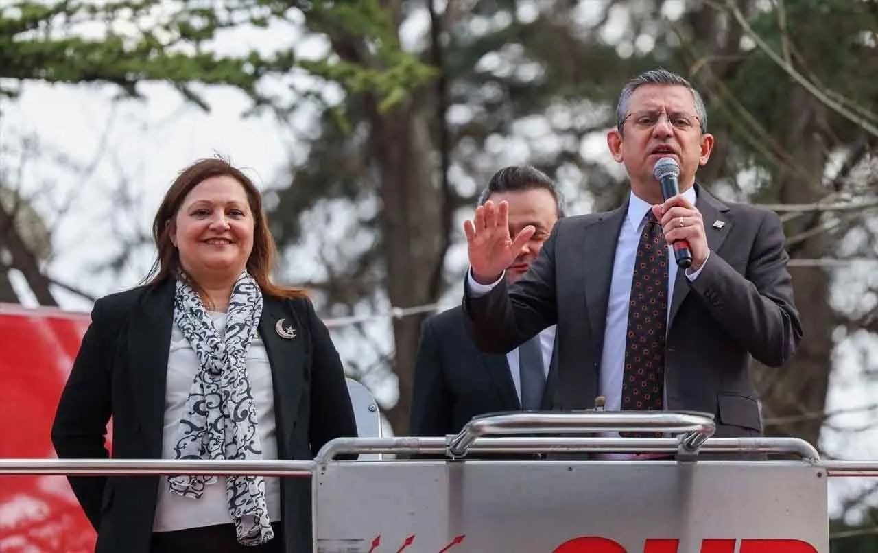 Kemal Kılıçdaroğlu 'talimat verdi' diye hedef gösterildi: Kızılcık şerbetli cevap geldi