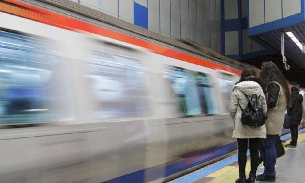 Yenikapı-Hacıosman metro hattı 14.00 itibarıyla kapalı! İkinci duyuruya kadar açılmayacak