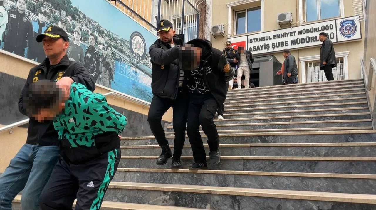 İstanbul'daki ATM'leri böyle patlatıp paraları çaldılar - 2. Resim