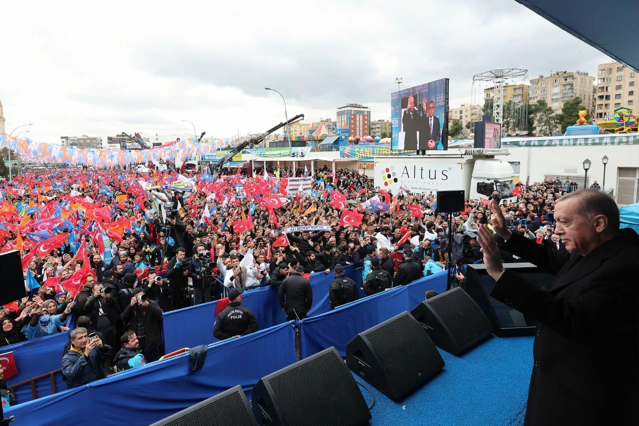 Son dakika! Cumhurbaşkanı Erdoğan'dan CHP’ye eleştiri: Şehirlerimizi geriye götürdüler
