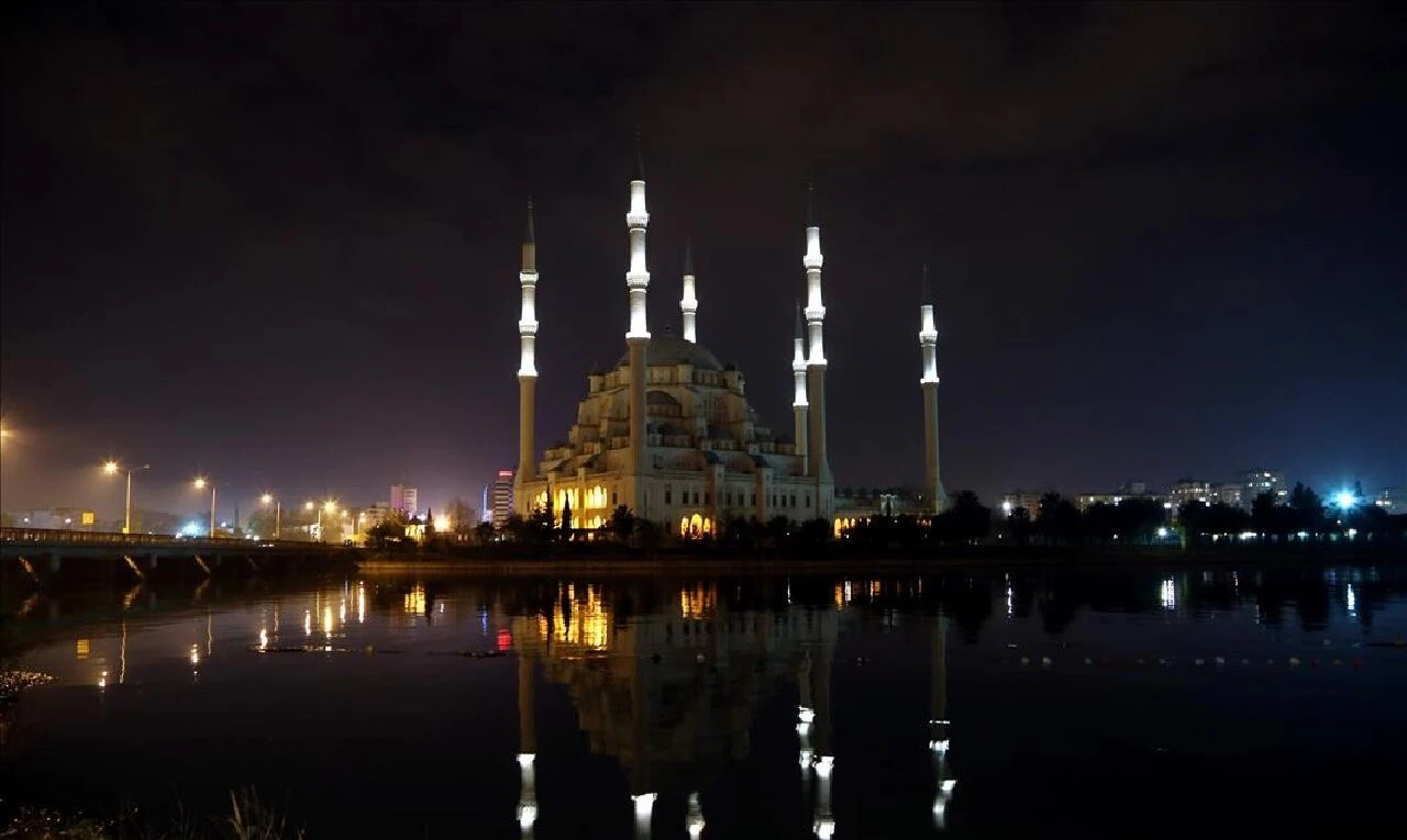 2024 Adana iftar, imsak ve akşam ezanı saati - 3. Resim