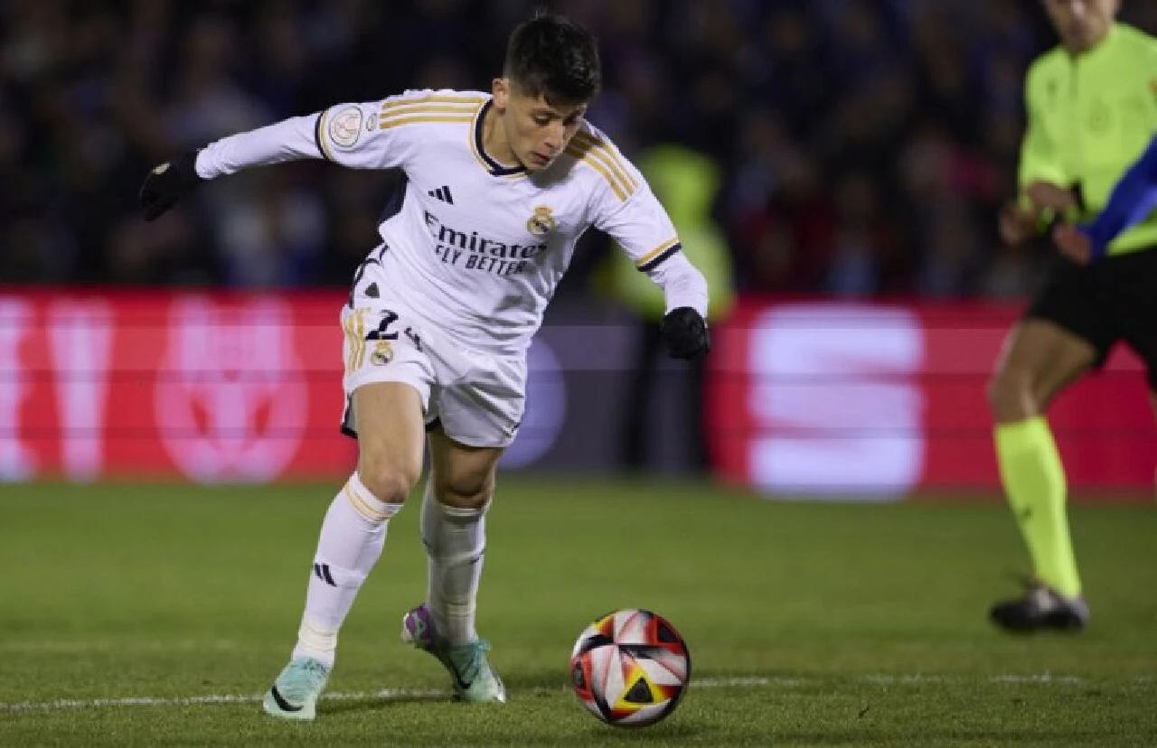 Arda Güler Real Madrid formasıyla bir ilki yaşadı - 1. Resim
