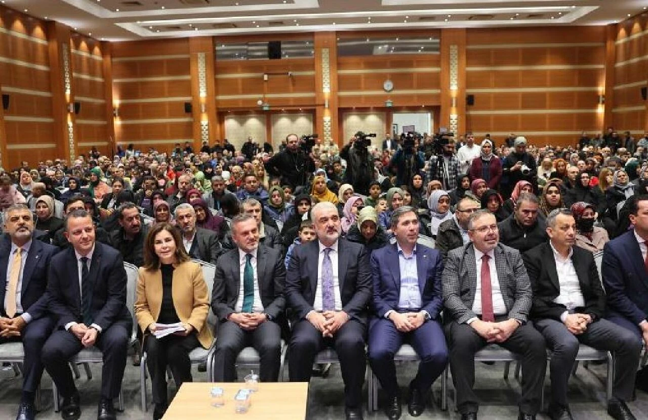Farklı partilerden toplu geçiş: AK Parti İstanbul'da gücünü artırıyor! - 1. Resim