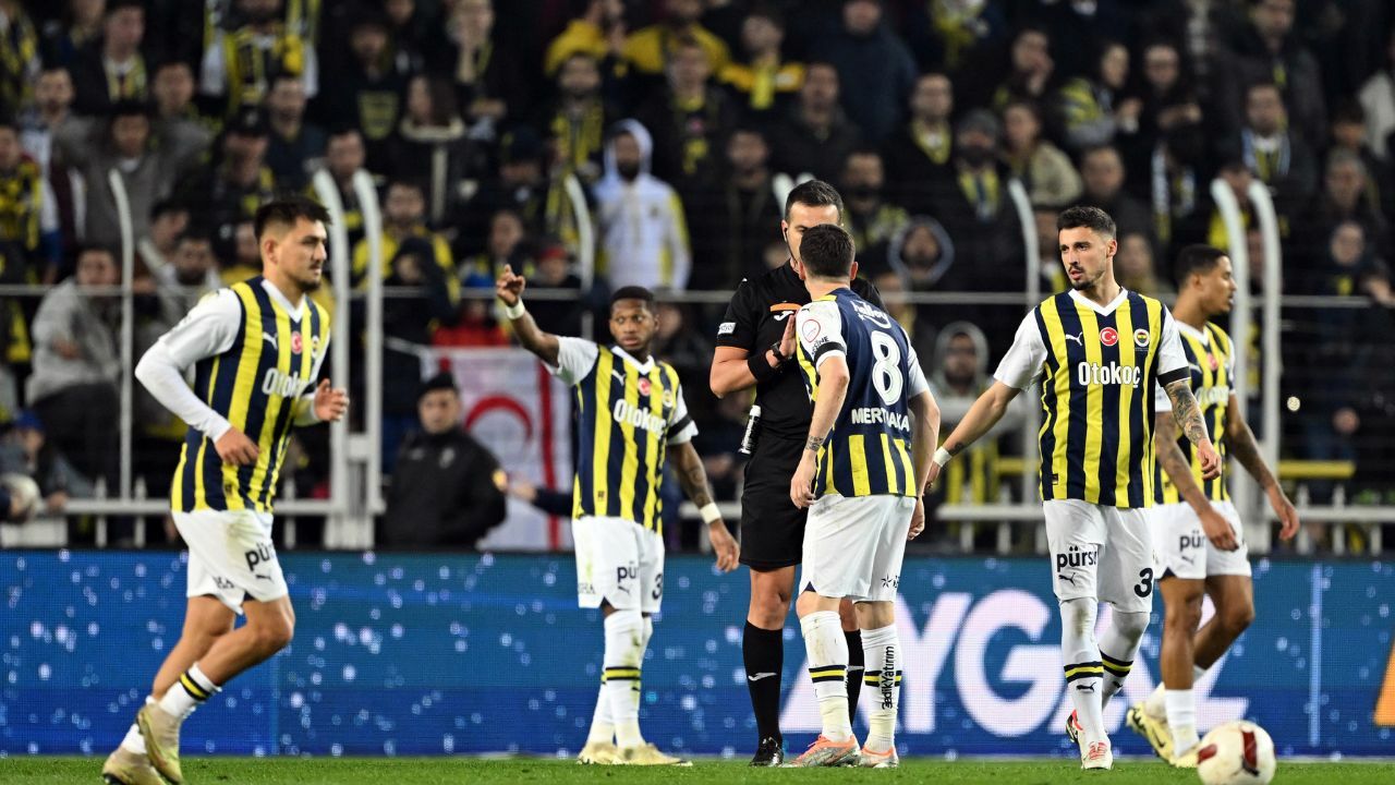 Fenerbahçe cephesinden hakem açıklaması