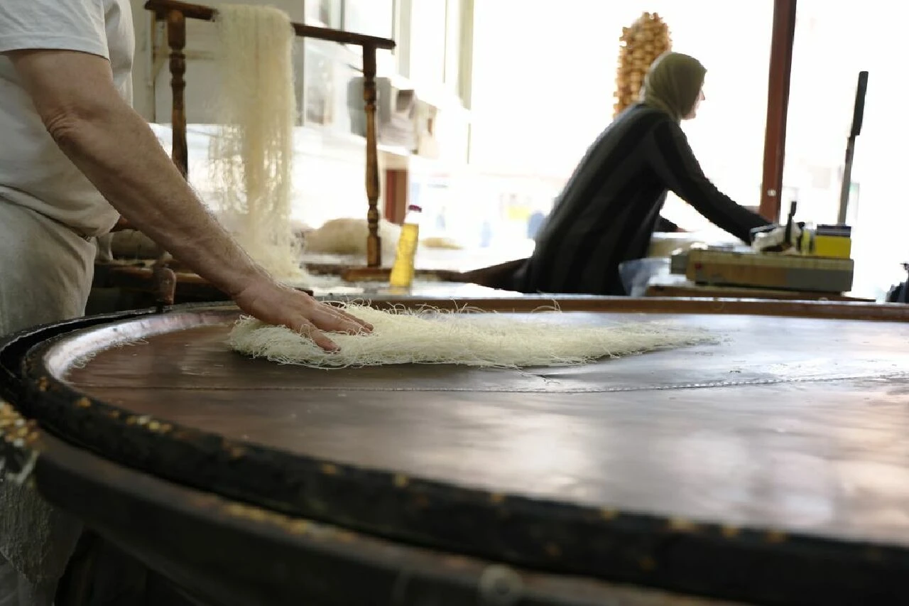 Her bütçeye uygun! İftarların vazgeçilmez tatlısı: Tel kadayıf