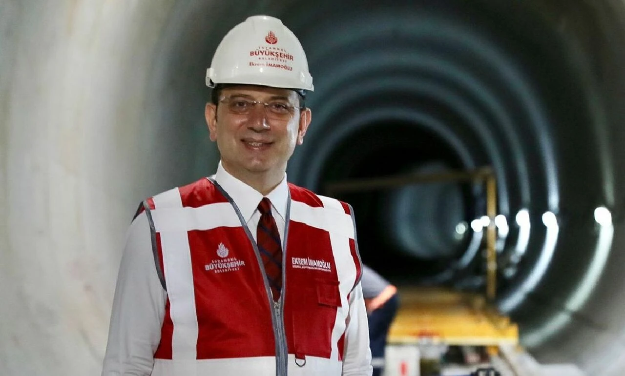 İmamoğlu'ndan Kurum'un '8 km metro yaptılar' iddiasına cevap