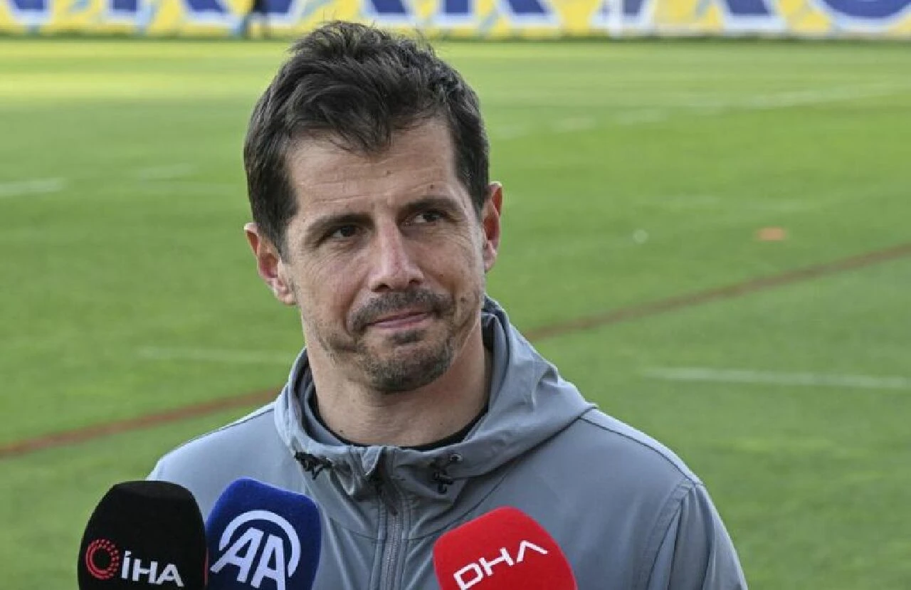 Kadıköy'de Fenerbahçe taraftarından Emre Belözoğlu'na tepki