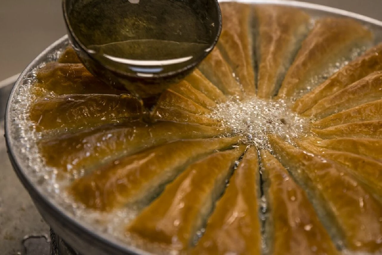 Mesai saati ve personel sayısı artırıldı! Bu Ramazan baklava fiyatları dudak uçuklatıyor - 2. Resim