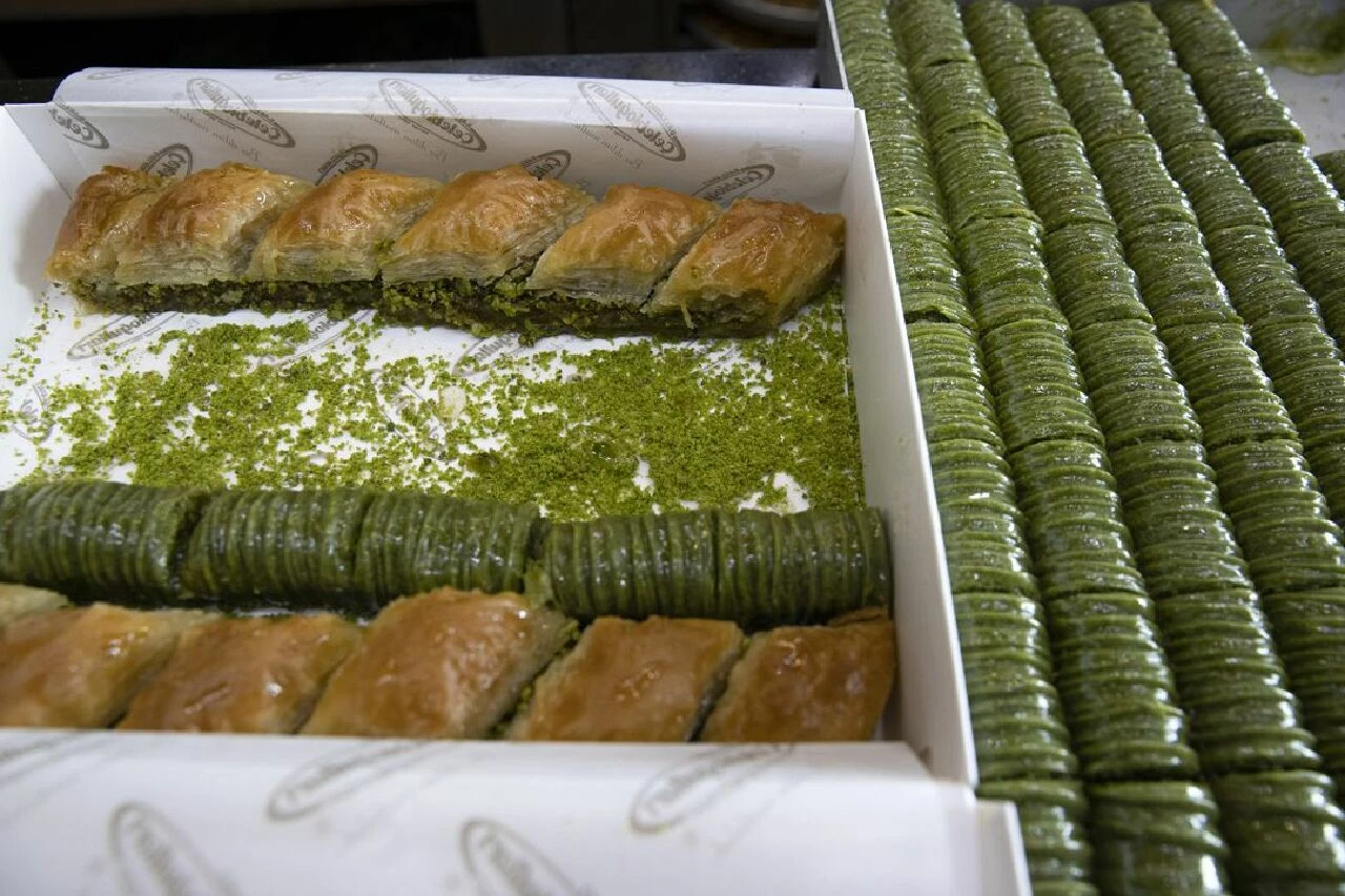 Mesai saati ve personel sayısı artırıldı! Bu Ramazan baklava fiyatları dudak uçuklatıyor - 3. Resim
