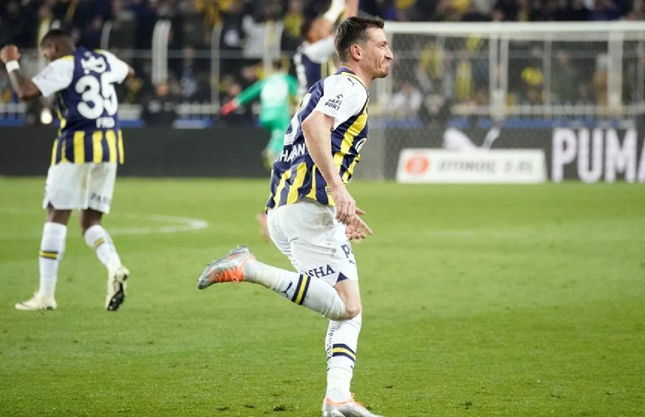 İbrahim Üzülmez'den Mert Hakan'a tepki: "Aynı şeyi Trabzonspor maçında yapsın görelim!"