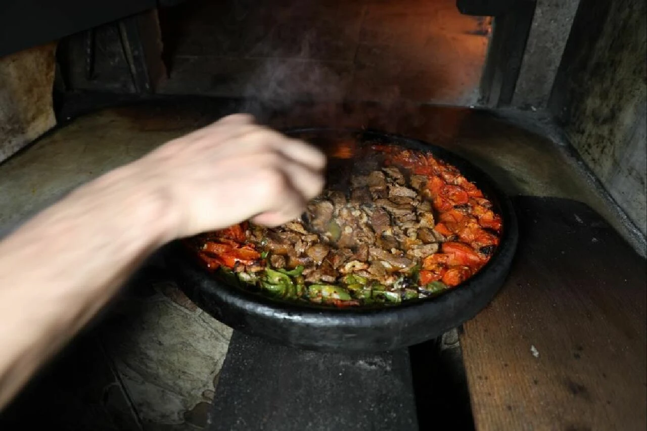 İftar sofralarının vazgeçilmezi ‘Maraş Eli Böğründe’
