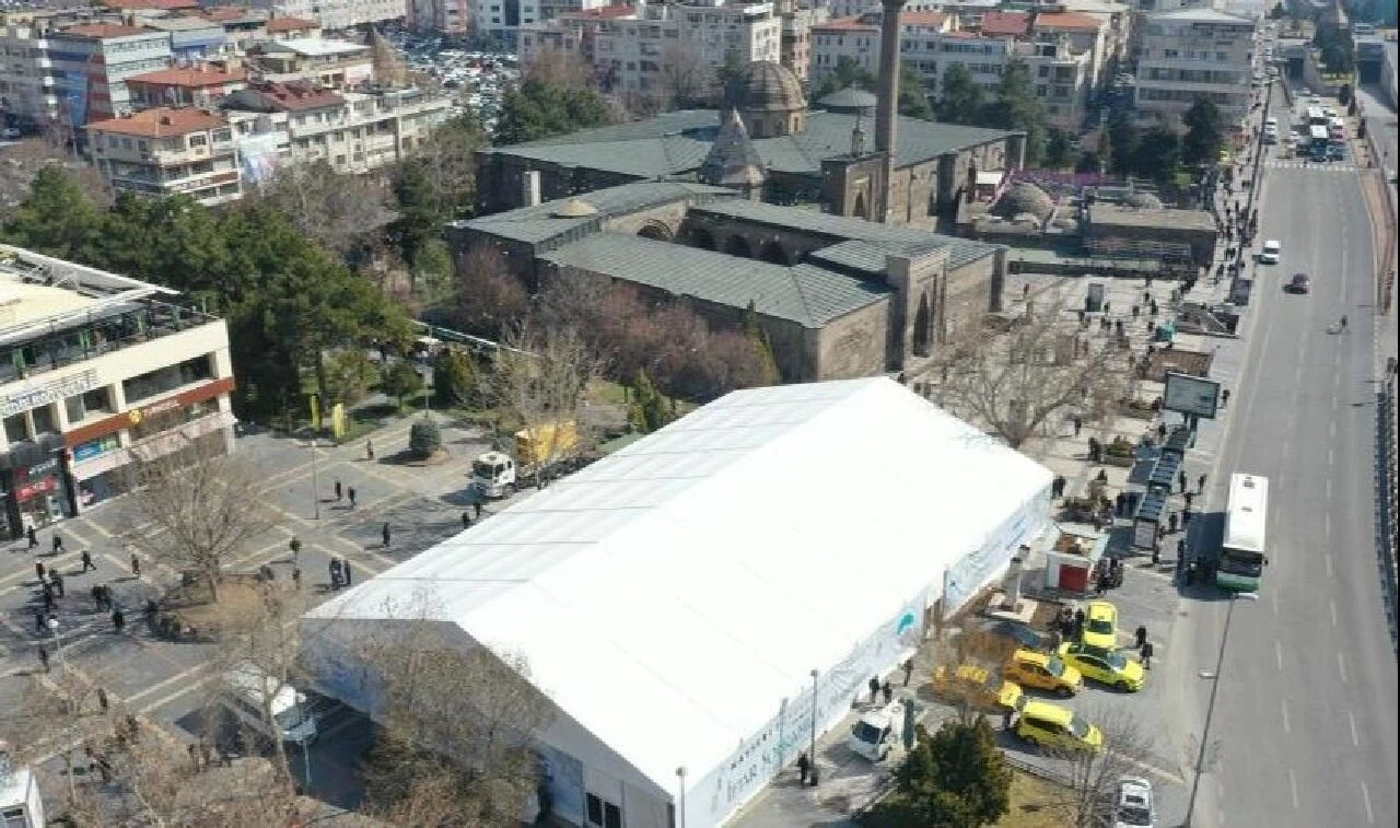 Kayseri iftar çadırı nerede 2024? Kayseri Büyükşehir Belediyesi Ramazan çadırını hazırladı