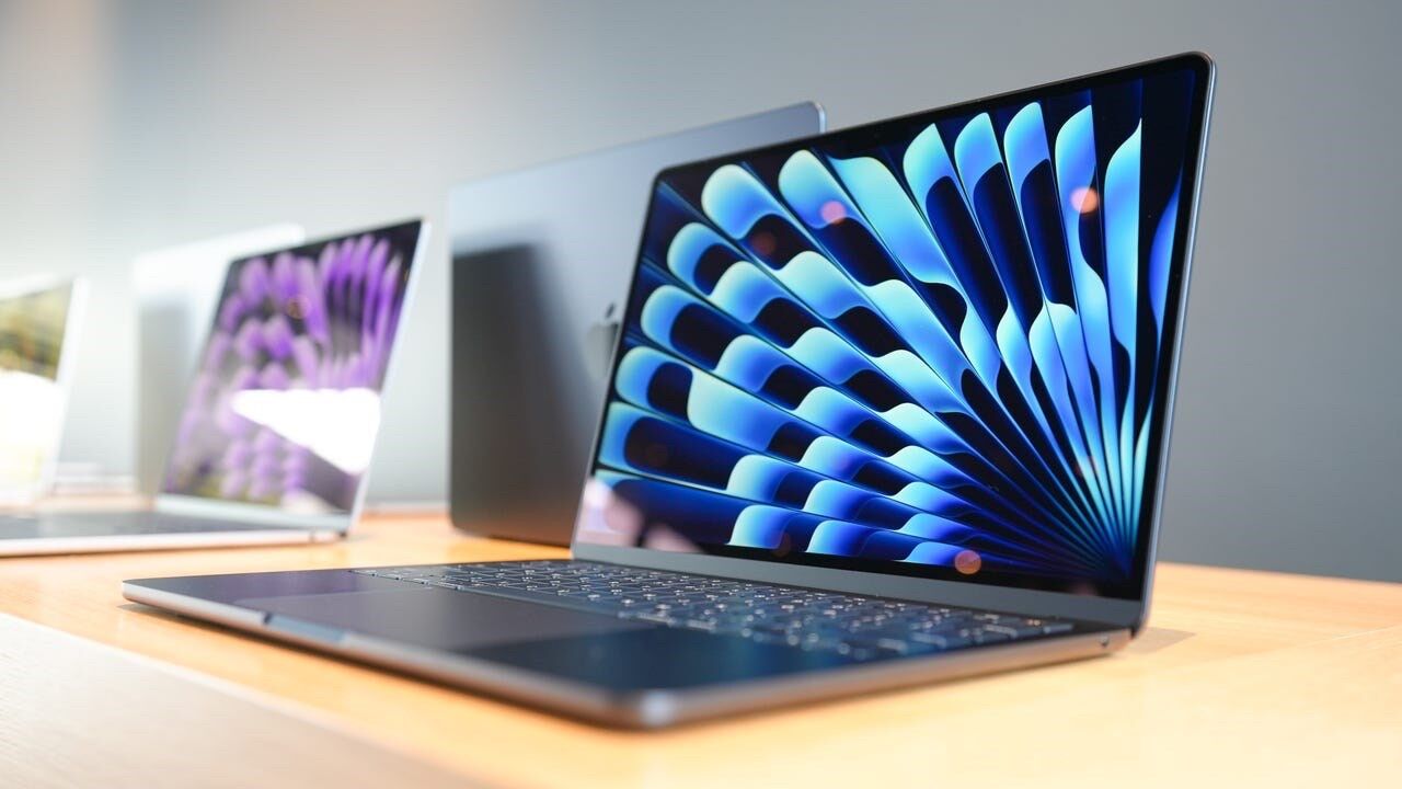 M3 MacBook Air ısınma sorunuyla gündemde! Fiyatı da kendisi de &#039;yakıyor&#039;