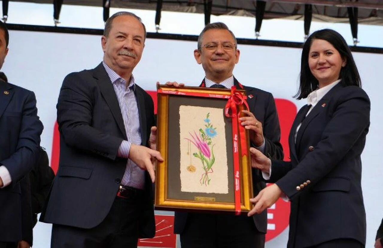 Özel, İYİ Parti Edirne adayını hedef aldı: Oyları bölmek için oradan aday oldu - 2. Resim