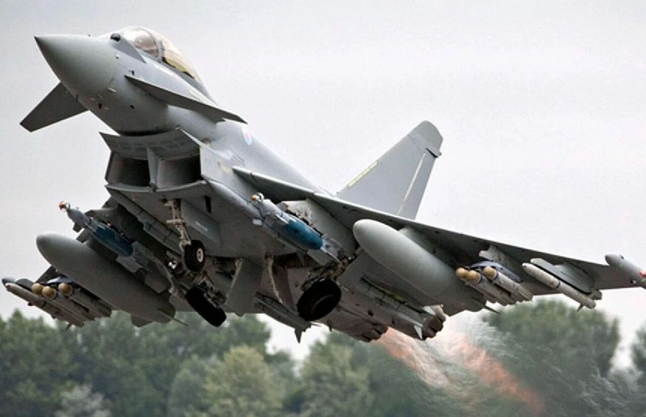 Son dakika! Almanya'dan Türkiye'nin ilgilendiği Eurofighter ile ilgili açıklama
