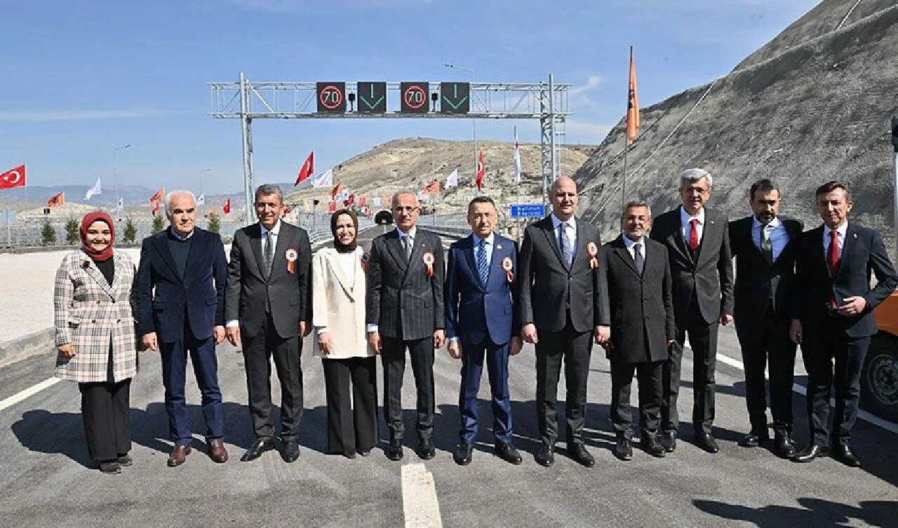 Ulaştırma Bakanlığı hız kesmiyor! 22 dev proje, milyon liralık tasarruf