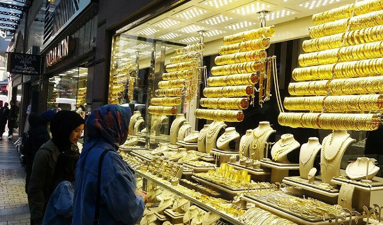 Bir haftada 100 TL kar! Kuyumcular 'Ucuzuna kanmayın' dedi, altın için tüyo verdi - 2. Resim