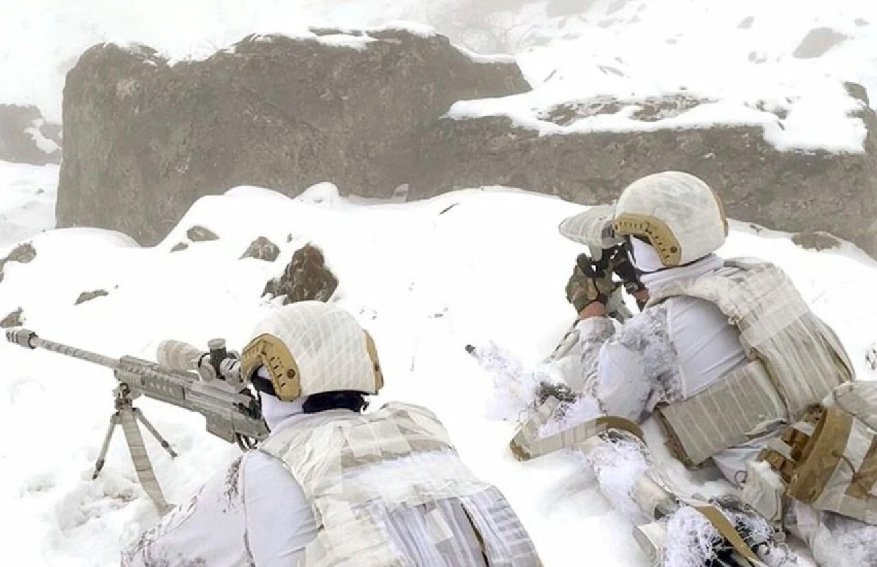 Gardaş'tan zorlu kış şartlarında nefes kesen tatbikat