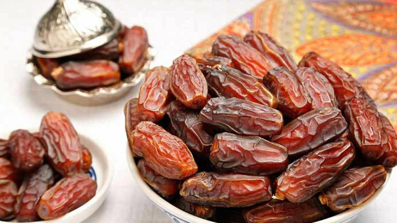 Hurma elinize yapışıyorsa aman dikkat! Ucuz diye tezgaha koşmayın... - 7. Resim