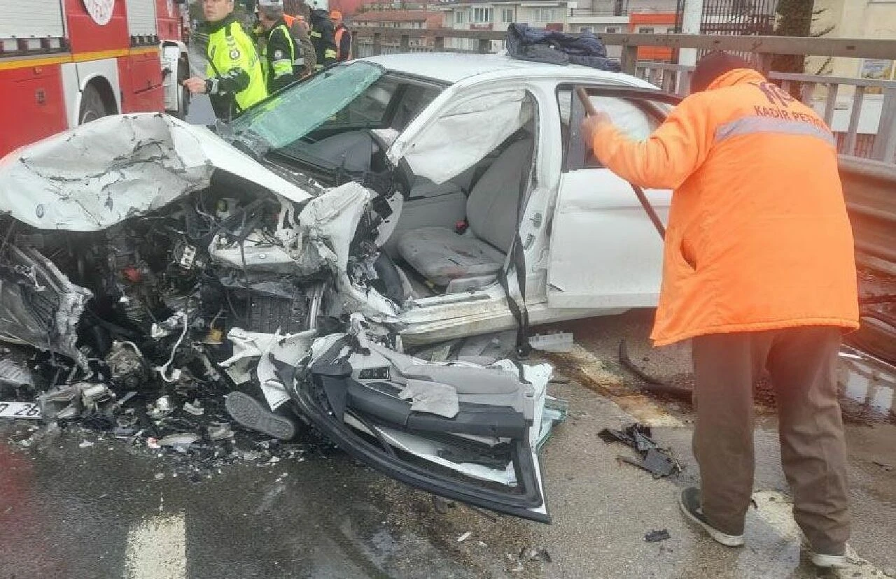 İstanbul Tekirdağ yolu kapandı! Feci kazada ölü ve yaralılar var