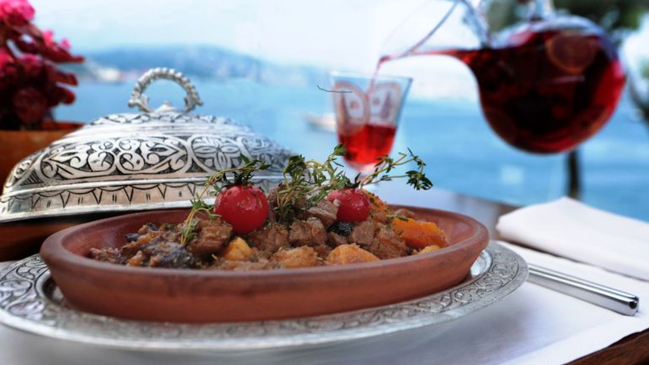 Lokanta ve restoran menüleri uçtu! İşte İstanbul’da boğaza karşı iftarın maliyeti