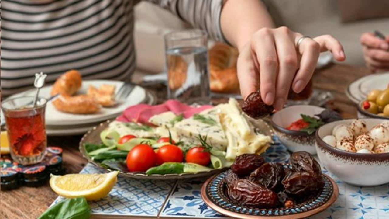 Sağlık Bakanlığı&#039;ndan iftar ve sahur için menü önerisi