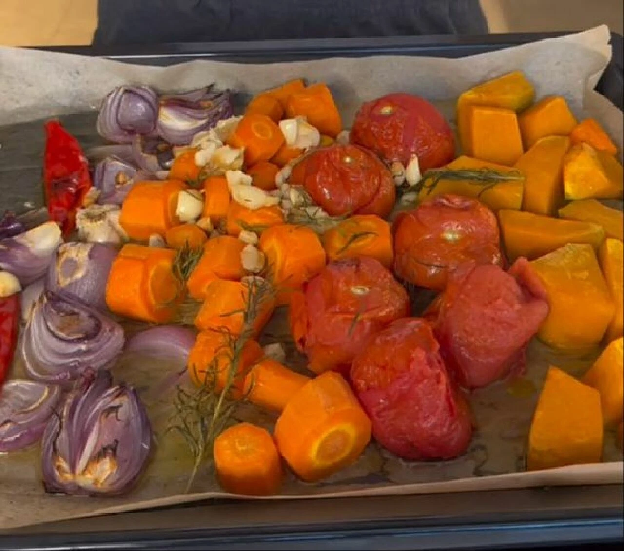 Verdiği kilolarla adından söz ettiren Yasemin Özilhan'dan fasulyeli balkabağı çorbası! Tam kıvamında C vitamini...