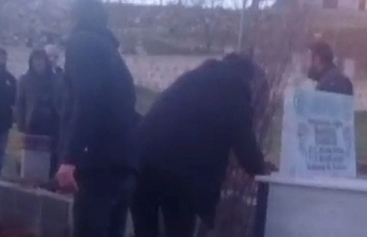 13 yıllık kan davasında yeni kriz! Cenazenin defnedilmesine izin vermediler - 1. Resim