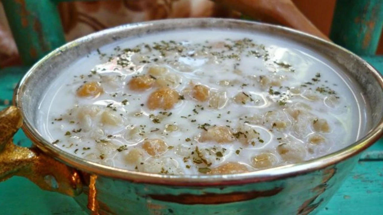 Canan Karatay iftarda içmeyenlere küstü! Anadolu'nun altın çorbası