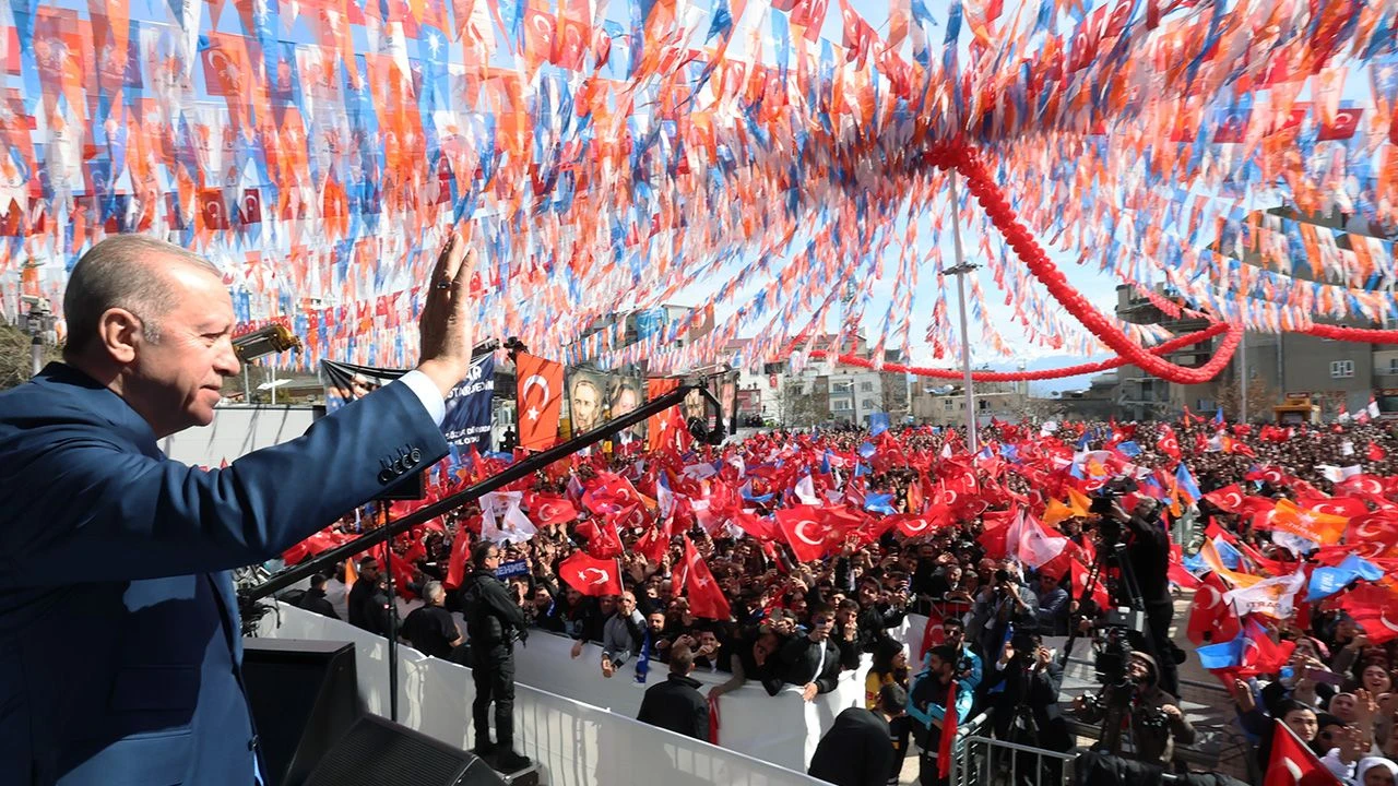 Cumhurbaşkanı Erdoğan, CHP'yi Ahmet Kaya şarkısıyla hedef aldı