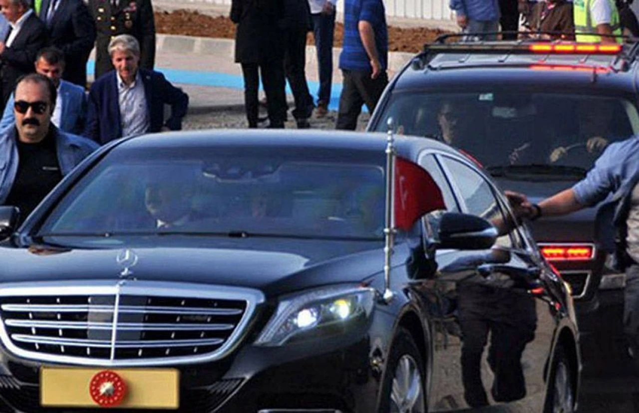 Cumhurbaşkanı Erdoğan'ın konvoyunda kaza! Acı haber geldi: Şehidimiz var