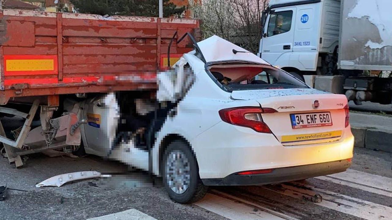 İftar saati öncesi feci kaza! Tıra ok gibi saplandı