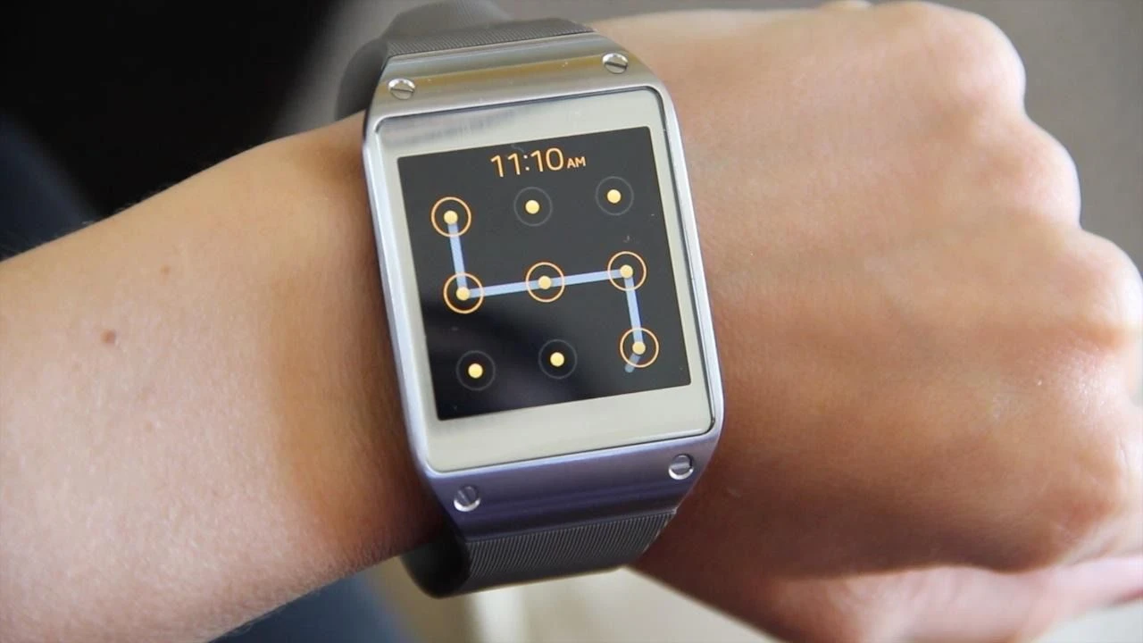 Samsung'un yeni akıllı saati ortaya çıktı! 2013'e geri dönüyoruz - 1. Resim