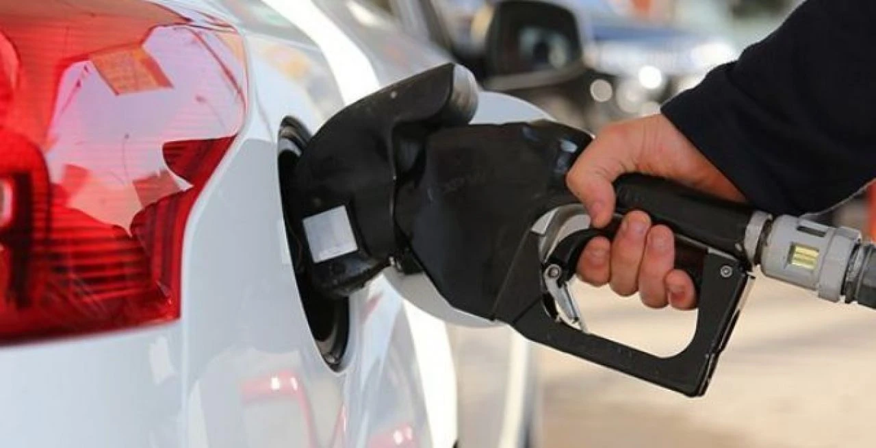Benzinin litresinin 1,60 TL, motorinin litresinin 1,25 TL zamlanması bekleniyor - 1. Resim