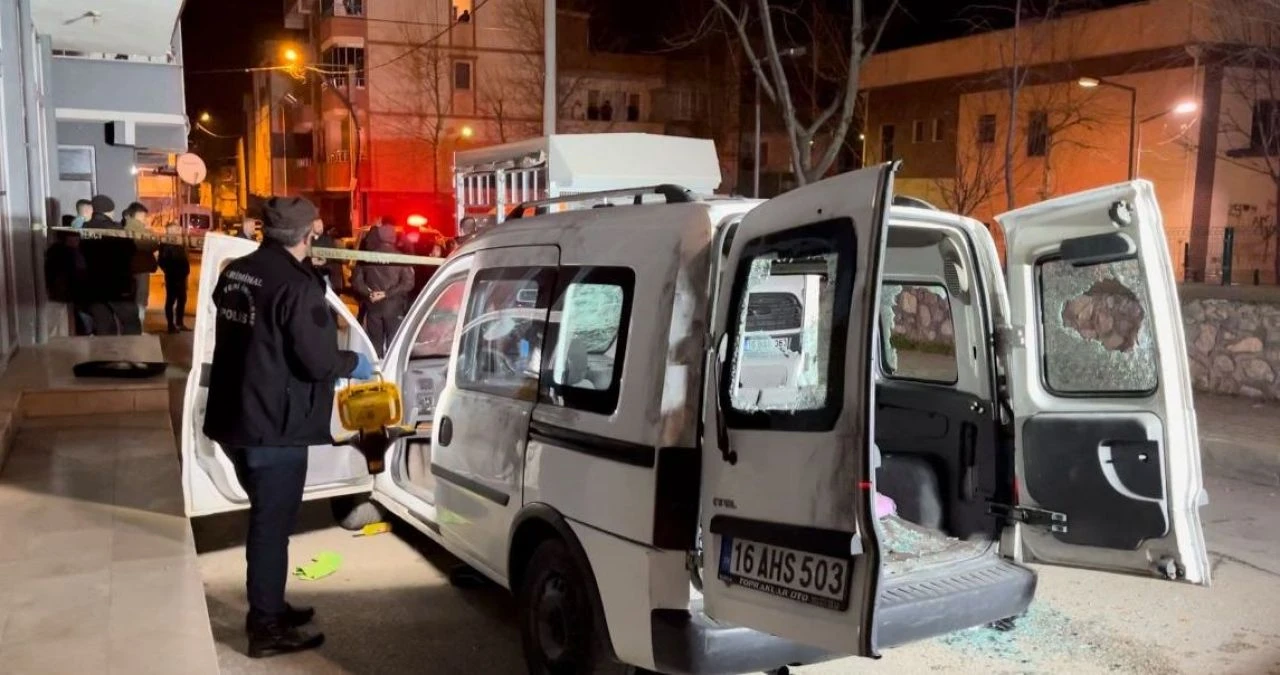 Bursa'da dehşete düşüren olay! Araç delik deşik oldu