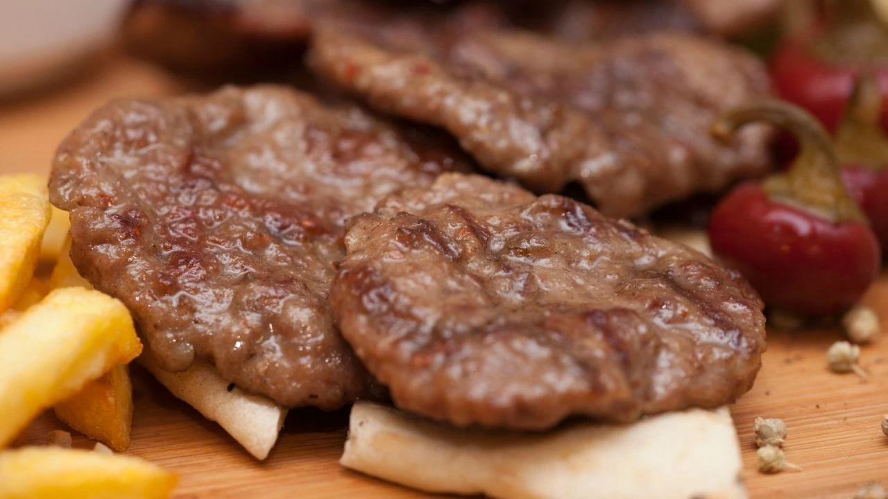 Canan Karatay'dan ömür uzatan köfte tarifi! İftar sofralarının en pratik lezzeti