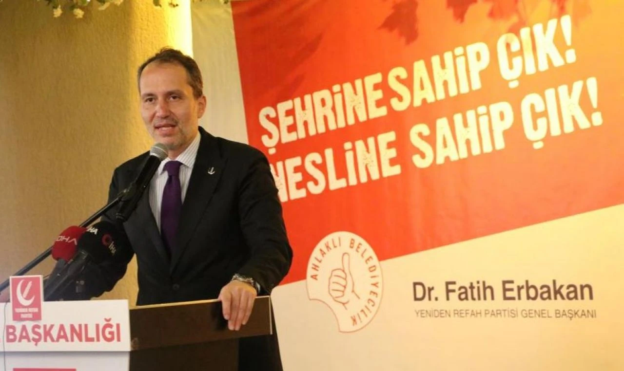 Fatih Erbakan'dan CHP'ye eleştiri: Bu millet heykelcilikten usandı  - 1. Resim