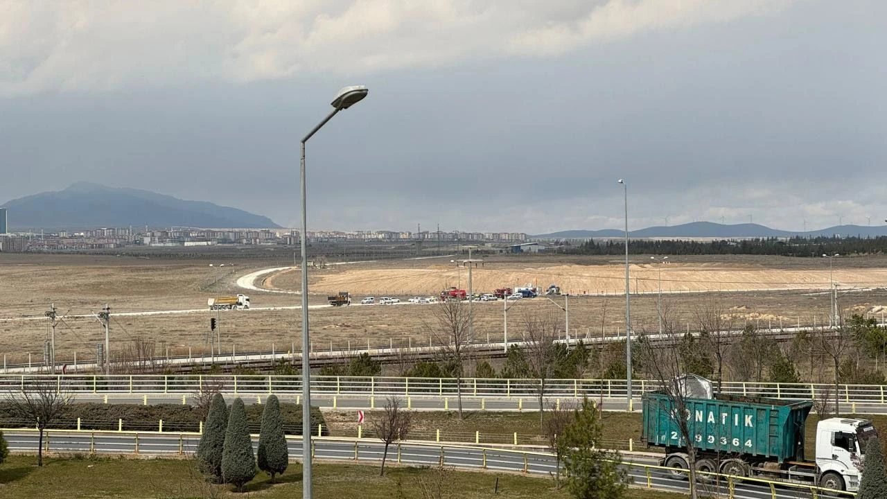 Son dakika! Konya'da Türk Yıldızları’nın eğitim uçağı düştü - 2. Resim